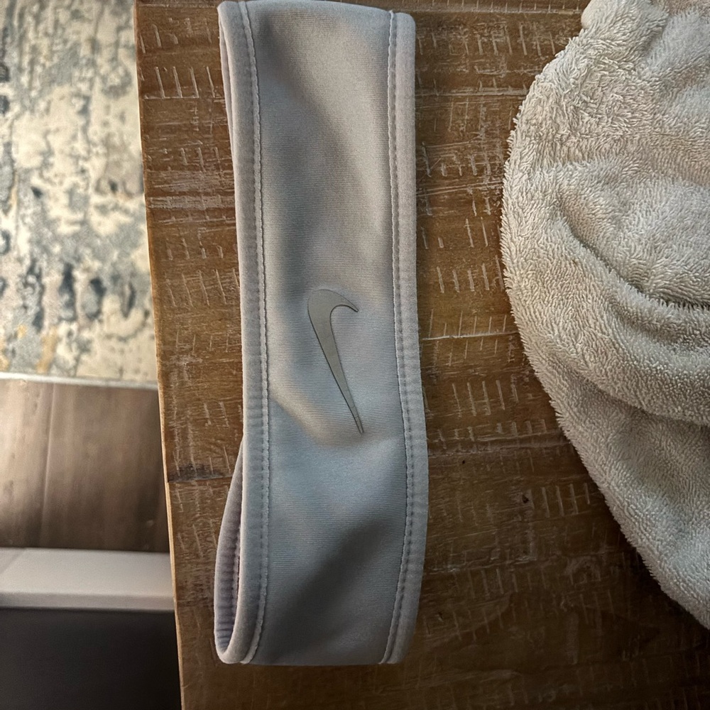 Nike Light Gray Sports Headband